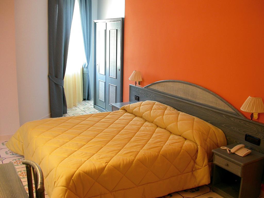 Hotel L' Anicre Varcaturo Εξωτερικό φωτογραφία