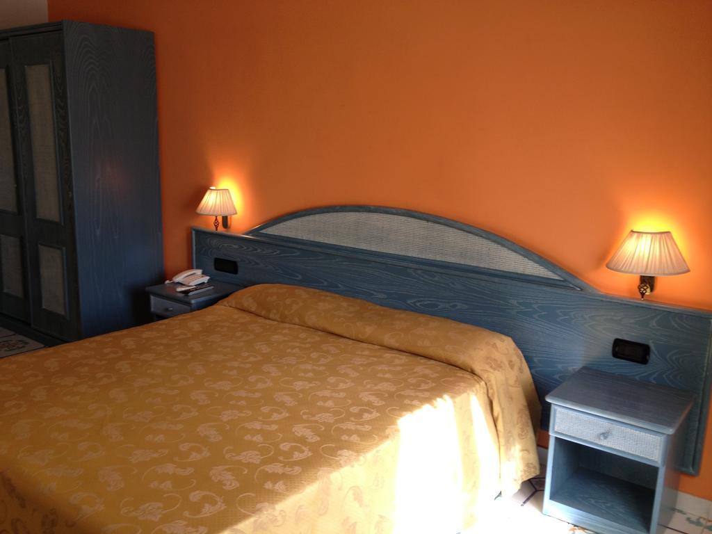 Hotel L' Anicre Varcaturo Δωμάτιο φωτογραφία