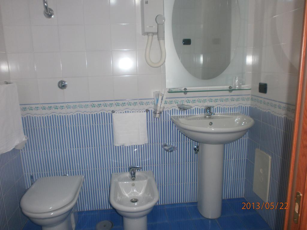 Hotel L' Anicre Varcaturo Δωμάτιο φωτογραφία